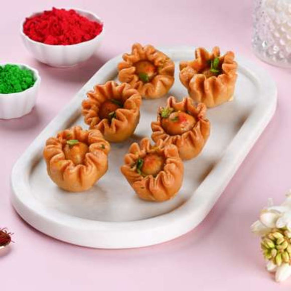 Phool Kali Gujia Sweet