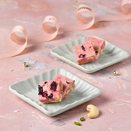 Rose Mewa Bite Box