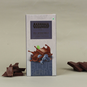 Fruity burst in creamy chocolate